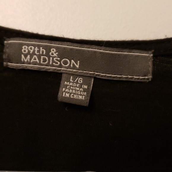 89th & Madison Ladies sleevless top - Picture 2 of 7